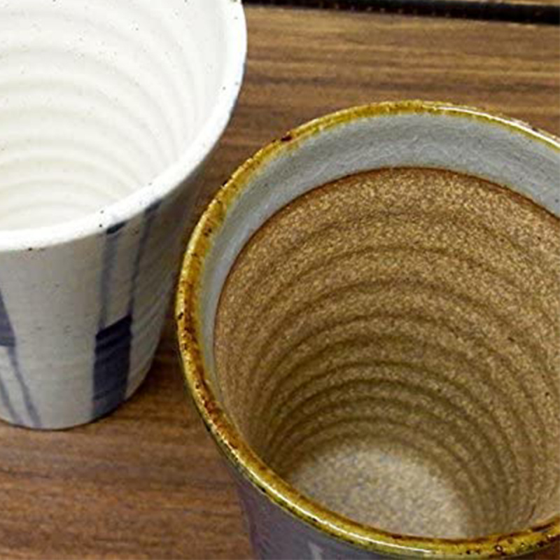 日本 四日市市 靛藍直條紋 日本製瓷杯【市集世界 - 日本市集】