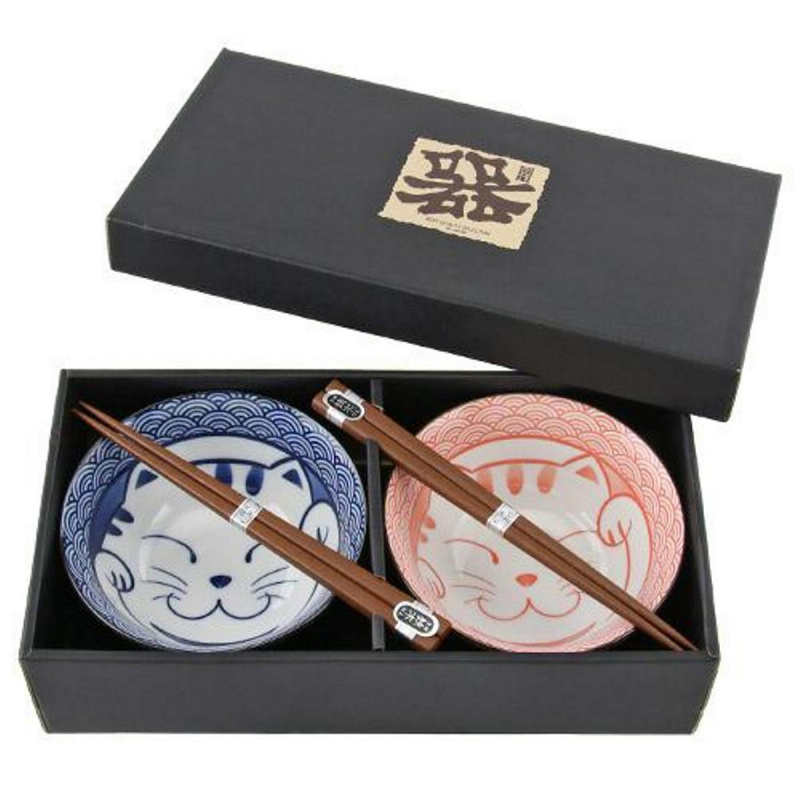 日本 貓雜貨 美濃燒 日本製 粉紅粉藍 對裝瓷碗連木筷子 禮盒 禮盒套裝【市集世界 - 日本市集】