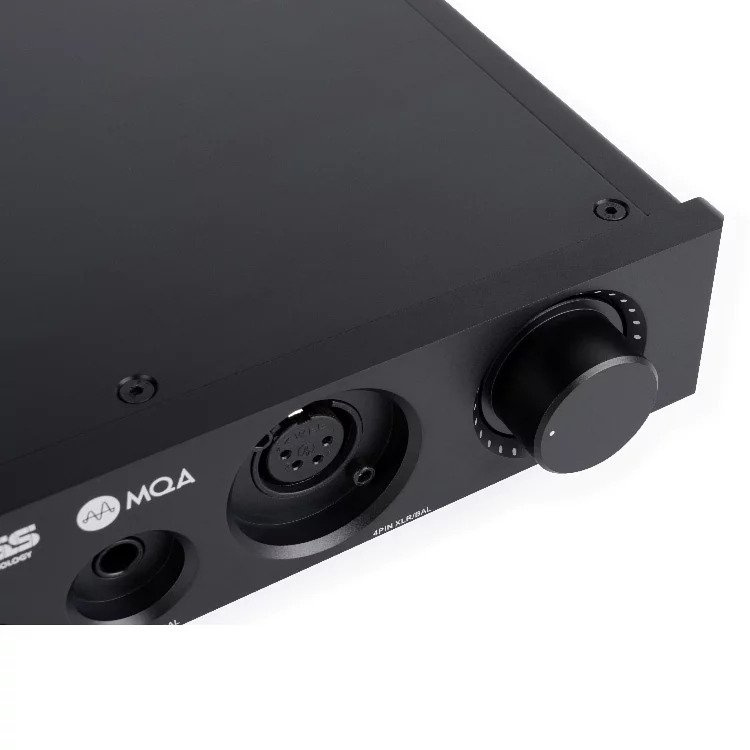 Questyle Audio CMA 15​ 旗艦級台式解碼耳放一體機​