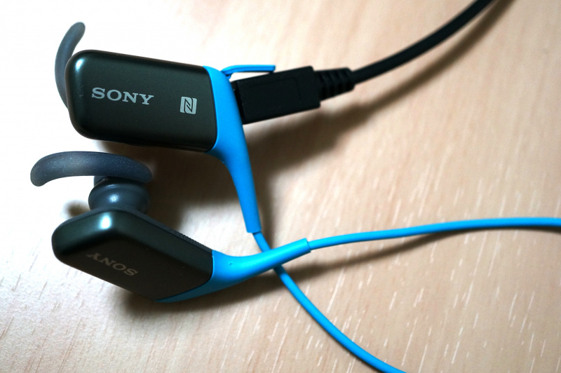 SONY MDR-AS600BT 無線藍牙防水運動型耳機 