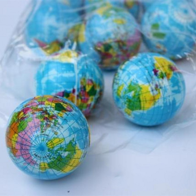 地球儀6Pcs World Map Squeeze Foam Ball Atlas Globe Stress Relief Ball Hand Squeezing Toys Kids Adults Novelty Squeeze Globe Balls