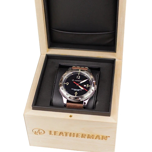 Leatherman 皮革錶帶手錶 (限量版) 3-7工作天寄出