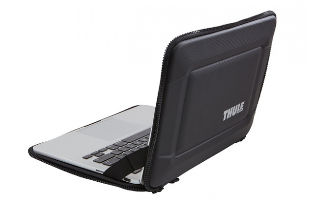 thule gauntlet 3.0 macbook pro retina sleeve