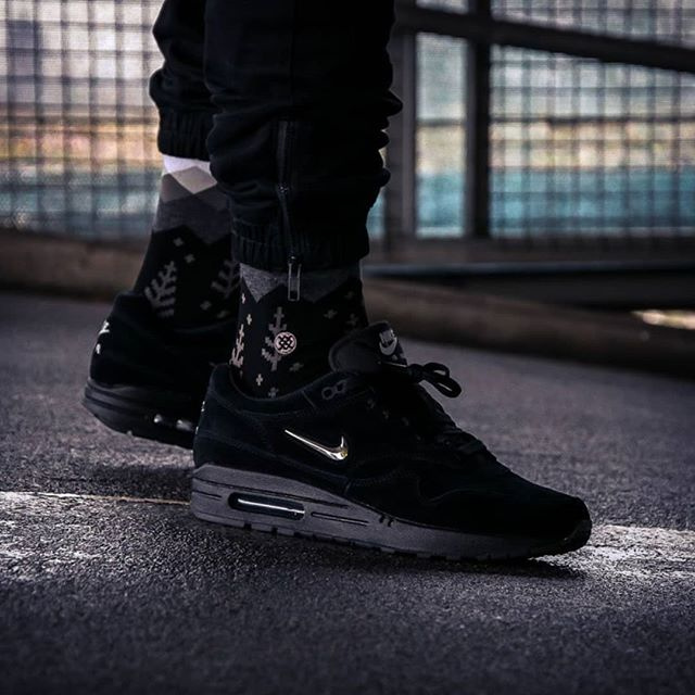 nike air max 1 premium sc jewel black