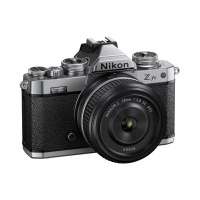 Nikon Z fc 連 NIKKOR Z 28mm f/2.8 (SE) 鏡頭套裝