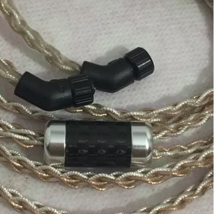 AKR03JH24 Layla Angie艾利和AK380平衡耳机